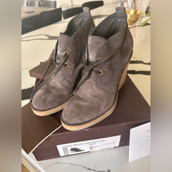 Louis Vuitton women wedges - Picture 1 of 6